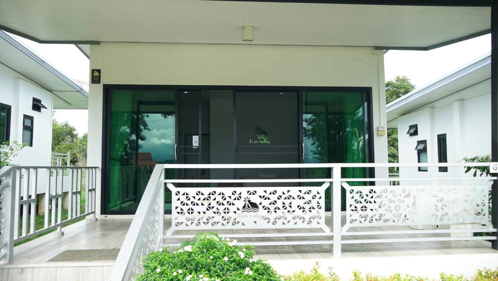 River Valley Resort แอทน่าน エクステリア 写真