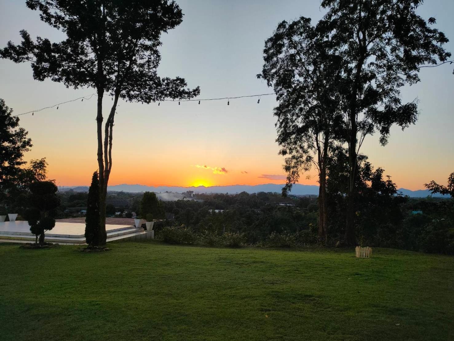 River Valley Resort แอทน่าน エクステリア 写真