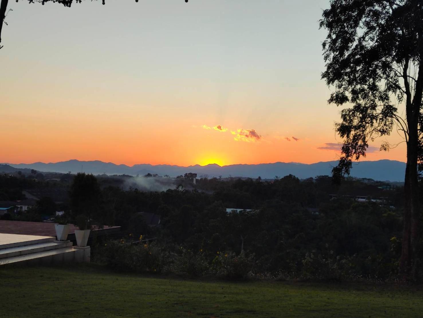 River Valley Resort แอทน่าน エクステリア 写真